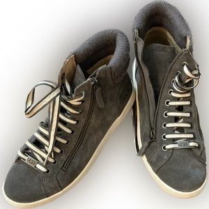 UGG Hightops Grey Suede Shoes Size 8.5, Floor Model Like New!
